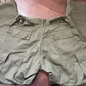 Local european cargo pants